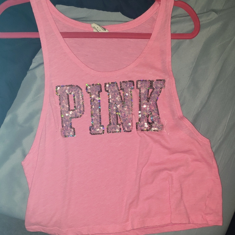V.S Pink tank